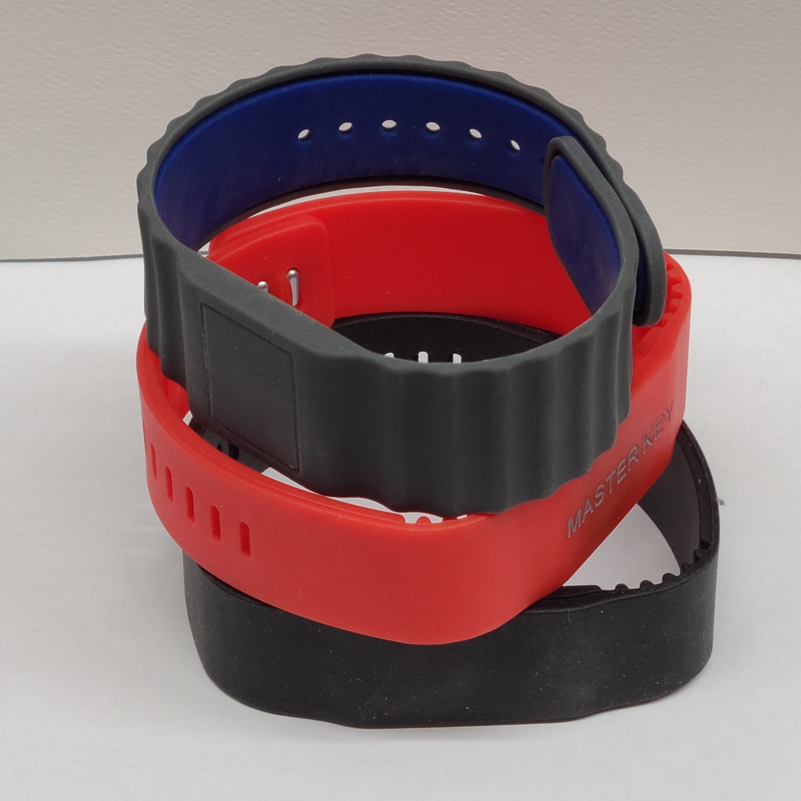 Fabric Pocket RFID Wristband | HUAYUAN RFID Wristbands Factory